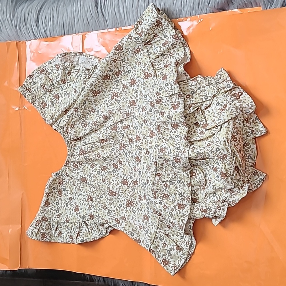 Rylee+Cru floral butterfly sleeve top and bloomer set in flower field